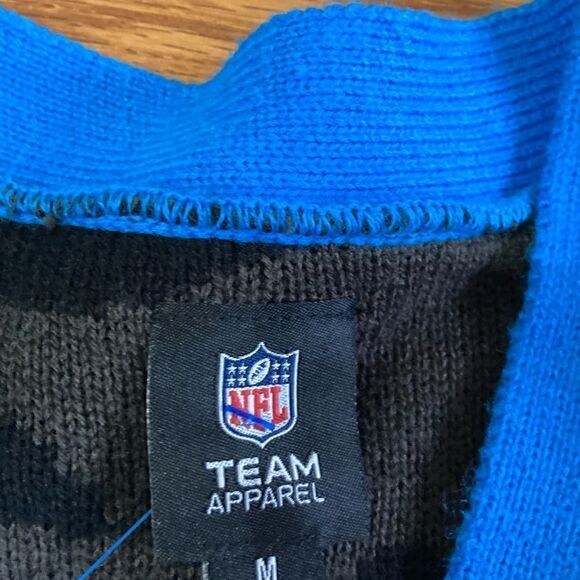 Carolina Panthers Cardigan Mens Size: Medium - Picture 3 of 4